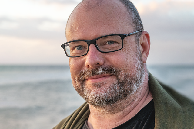 Drehbuch_AchtsamMorden_MichaelKenda