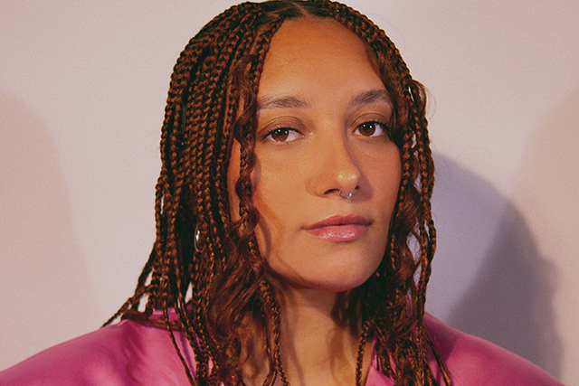 Redaktion_Producing_Dramaturgie_AngemessenAngry_SophyaKallistaFrohberg_Copyright_MitchStöhring