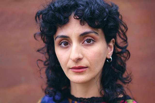 SchauspielerinNR_KrankBerlin_Şafak Şengül_copy_Johannes Schembs